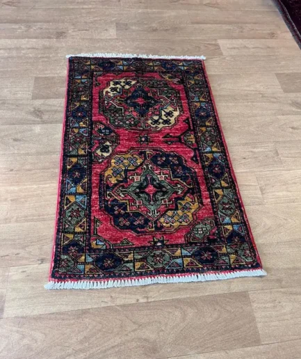 Afghan Kundoz 92x56cm £ 175 (3)